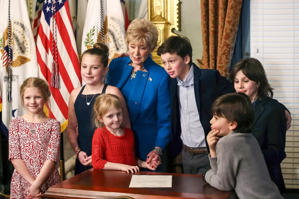 Bà Linda McMahon, Bộ trưởng Bộ Giáo dục Hoa Kỳ dưới thời Tổng thống Donald Trump.