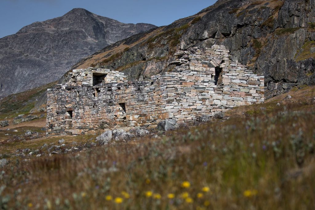 Di tích nhà thờ Hvalsey ở Greenland vẫn còn tồn tại, là minh chứng cho nền văn minh Viking tại đây.