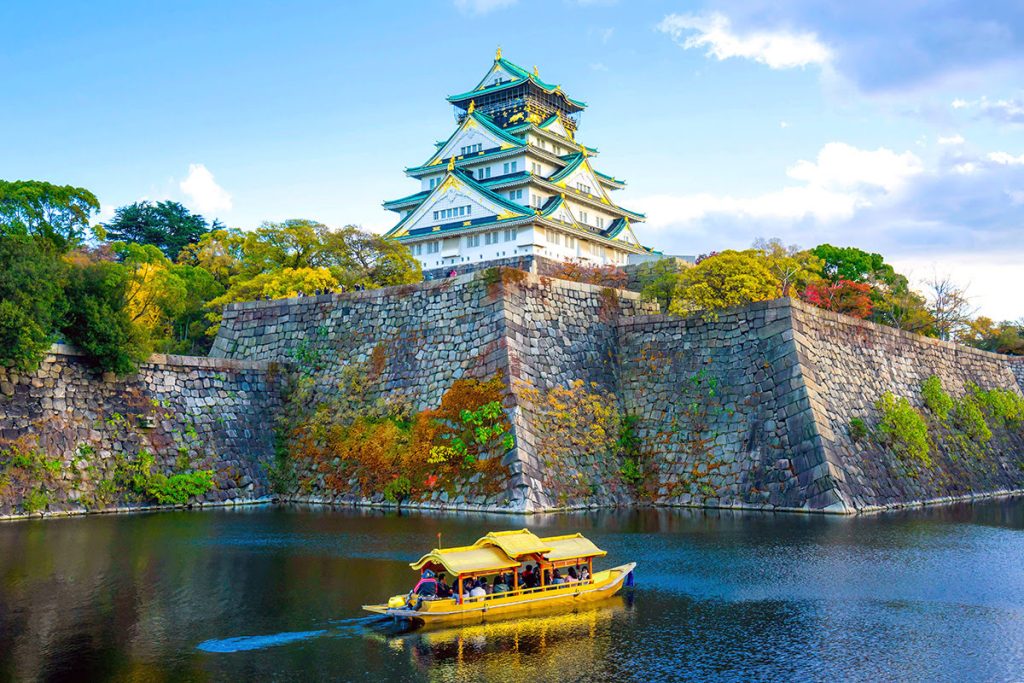Lâu đài Osaka – biểu tượng lịch sử và điểm check-in đẹp nhất thành phố vào mùa hoa anh đào.