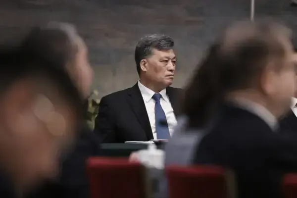 马兴瑞的政坛轨迹：从广东“经济火车头”到新疆“战略大棋局”